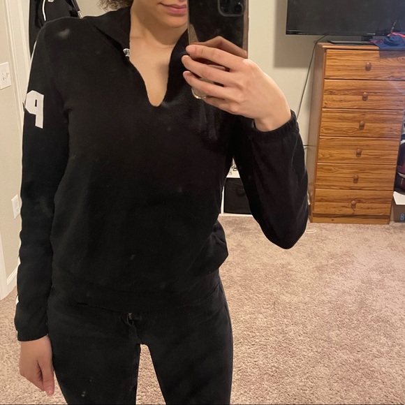 Black hoodie (brand:PINK) - Picture 2 of 2